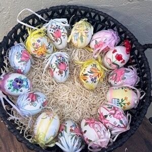 VTG Hand Painted 16 Easter Egg Set Ornaments Floral Decor Easter Botancial